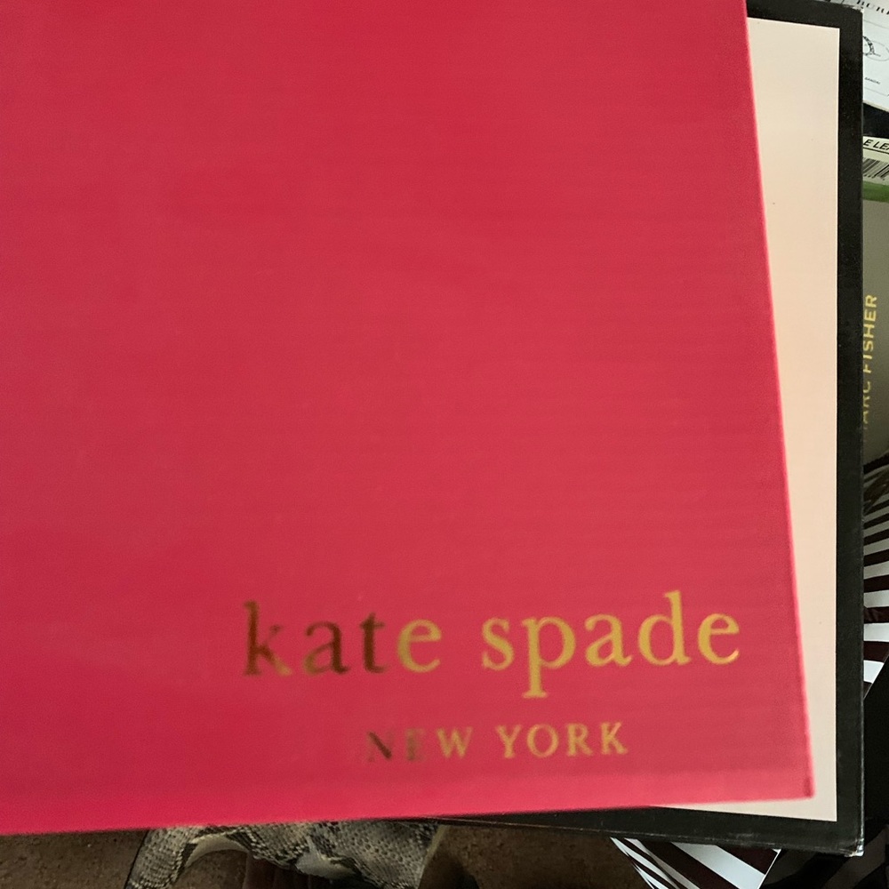 Kate Spade sandalā ļø - Picture 2 of 3